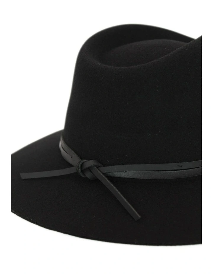 Delanie Fedora Hat in Black