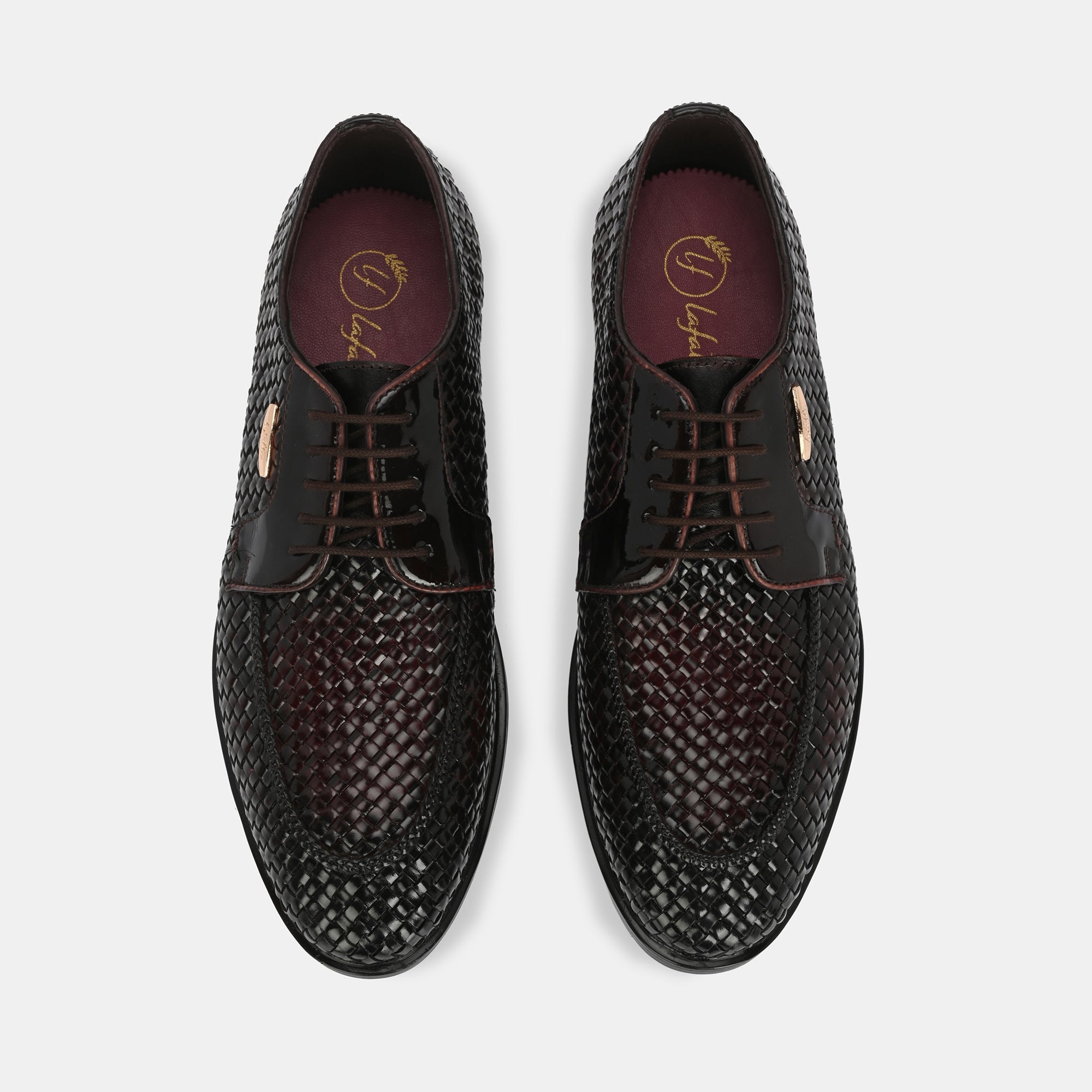 Hand-Woven Lace-Up Shoes by Lafattio