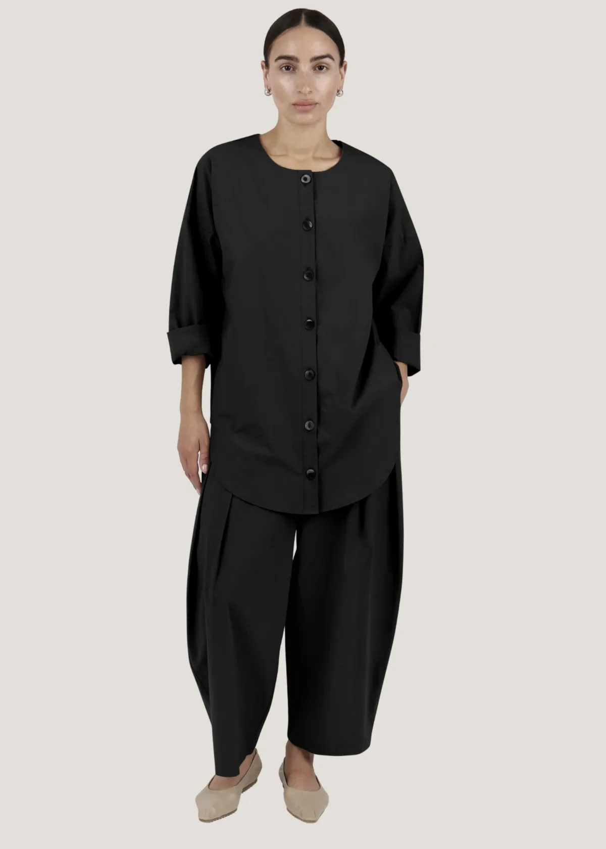 Parchment Poplin Voluminous Pleat Trouser - Black