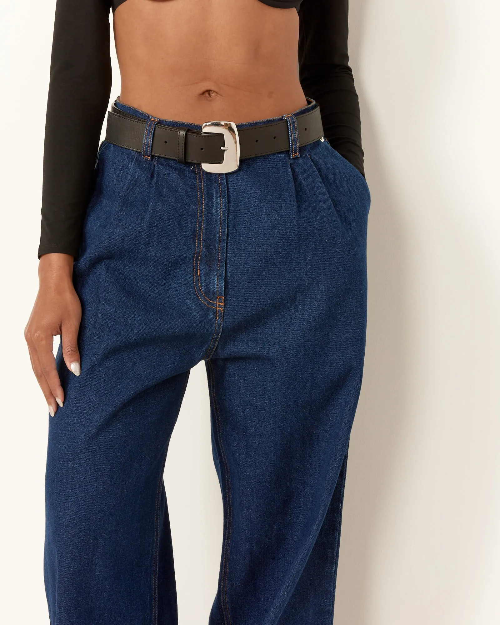 Slant Belt in Black